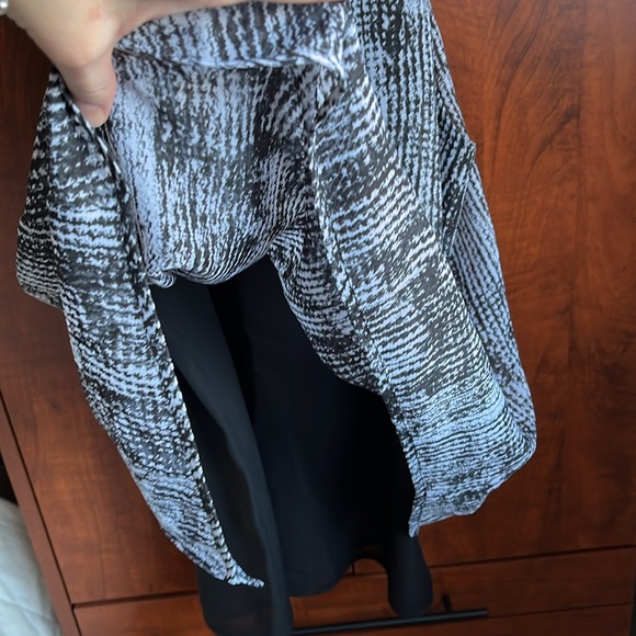 Violet + Claire / Top / Size S - Picture 8 of 12